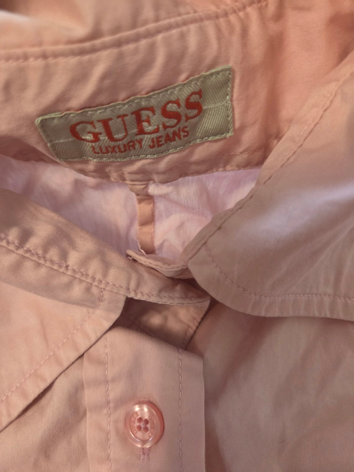 GUESS розова риза – елегантна класика